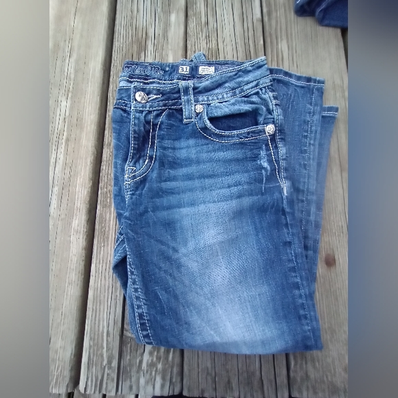 Miss Me Capri's - Picture 2 of 2